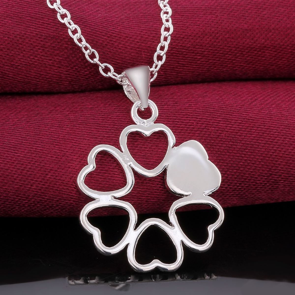 Women's Ladies Love Heart Necklace Silver Plated Flower Shape Christmas Gift Present BG1732