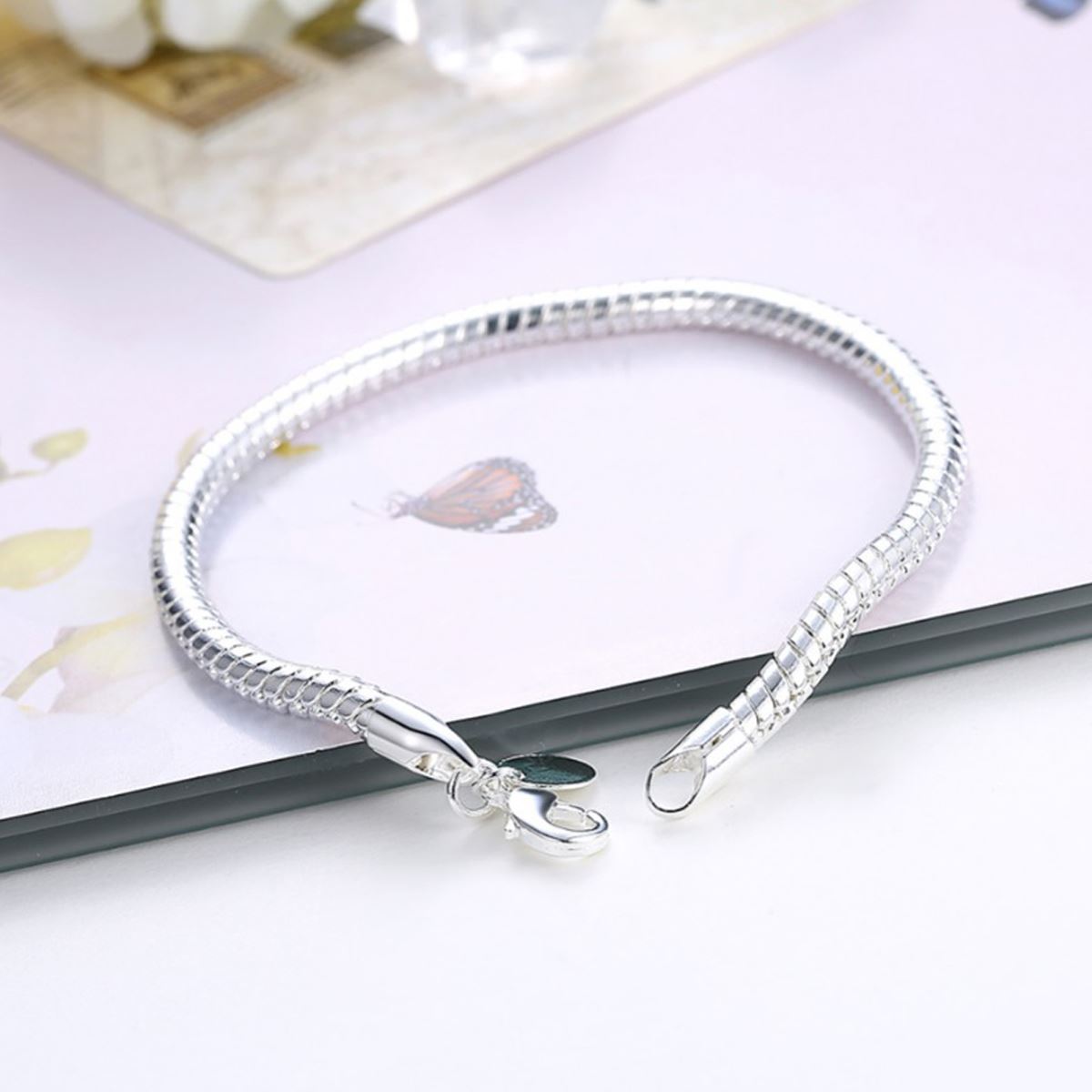 Women's Ladies Snake Skin Design Silver Plated Modern Bracelet Bangle Gift BG1731