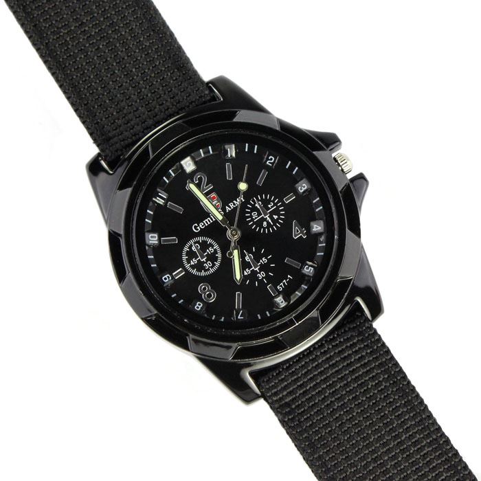 Quartz Analogue Watch Comfortable Black Material Strap