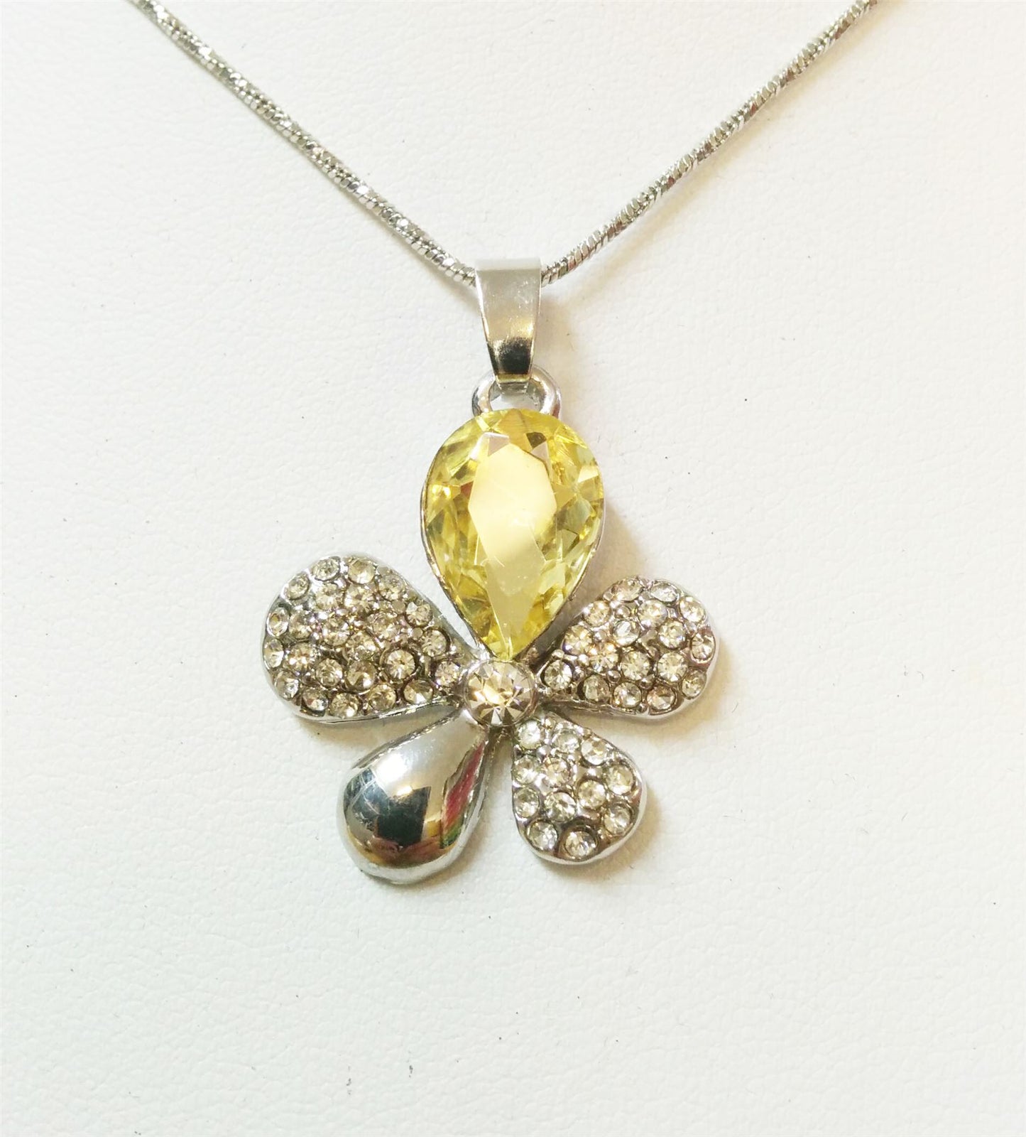 Flower Leaf Butterfly Yellow/Gold Crystal & Rhinestone Necklace Christmas Gift Woman Present UK Seller