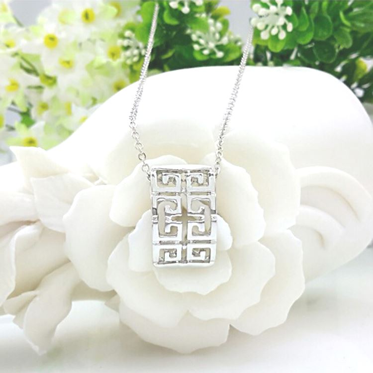 Silver Women's Necklace Roman Modern Design Gift Christmas Jewellery UK Seller