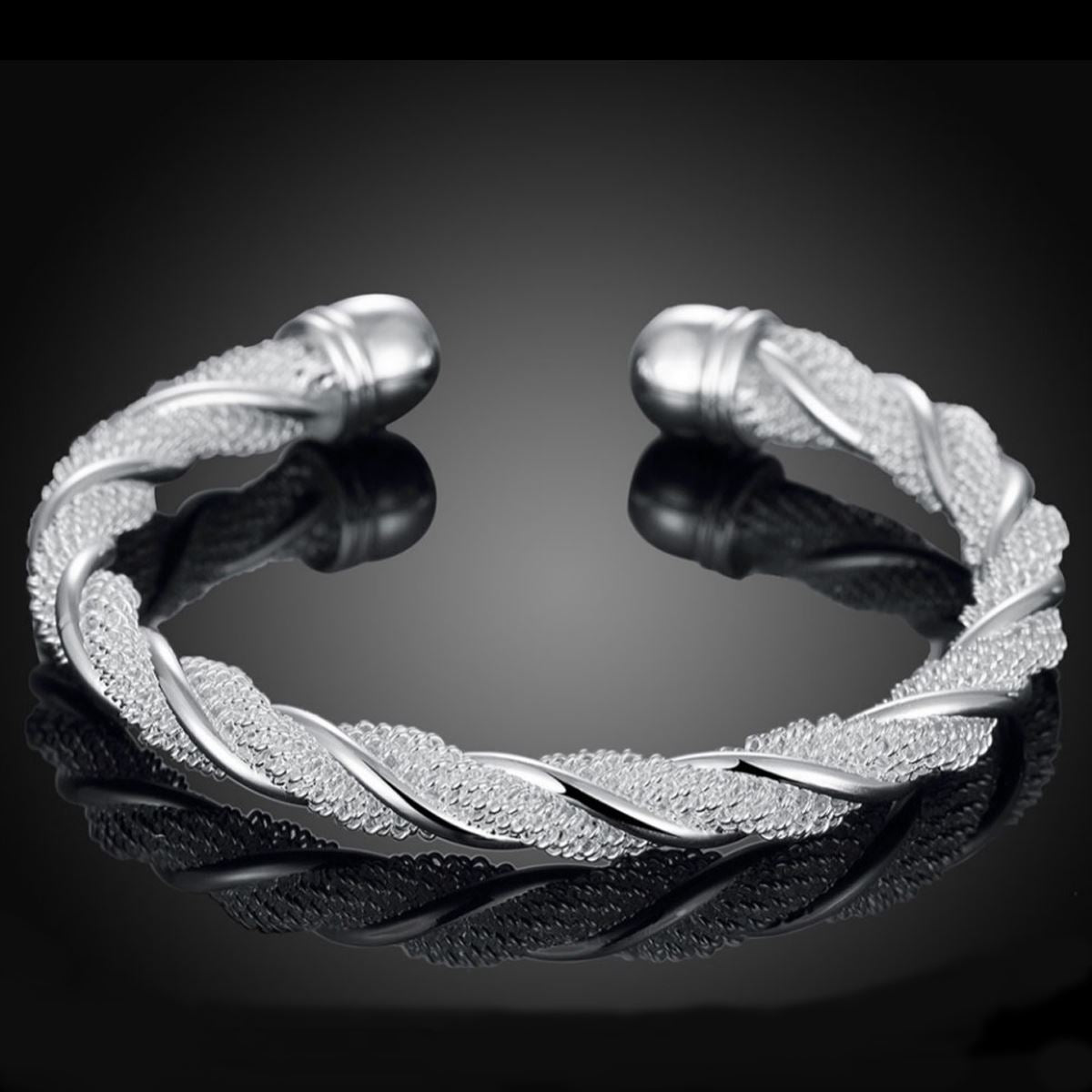 Women's Beautiful Silver Plated Twist Bracelet Bangle Silver Weave Design UK Seller BG1701