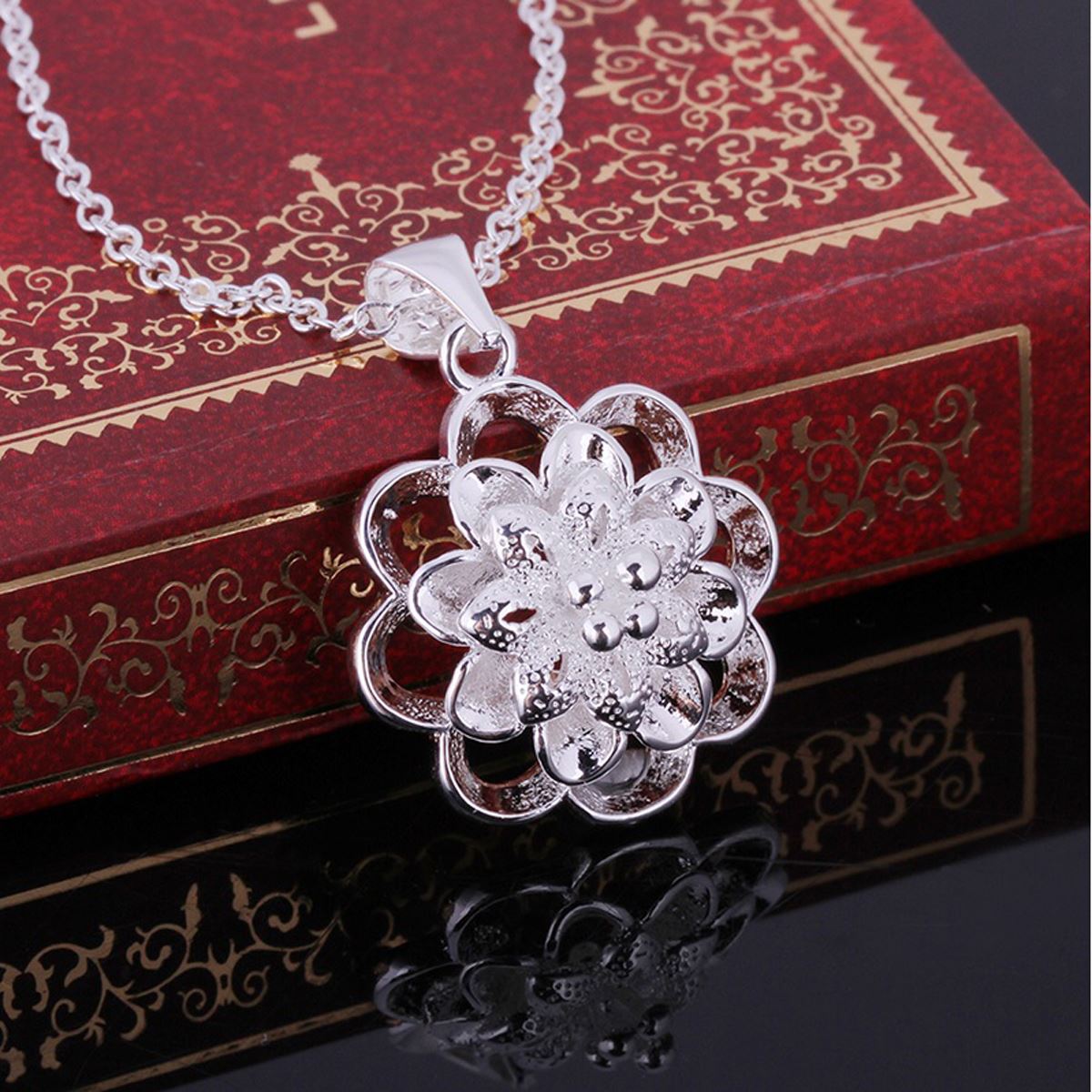 Silver Plated Star Snowflake Pendant Necklace Gift Present For Women Ladies Girls