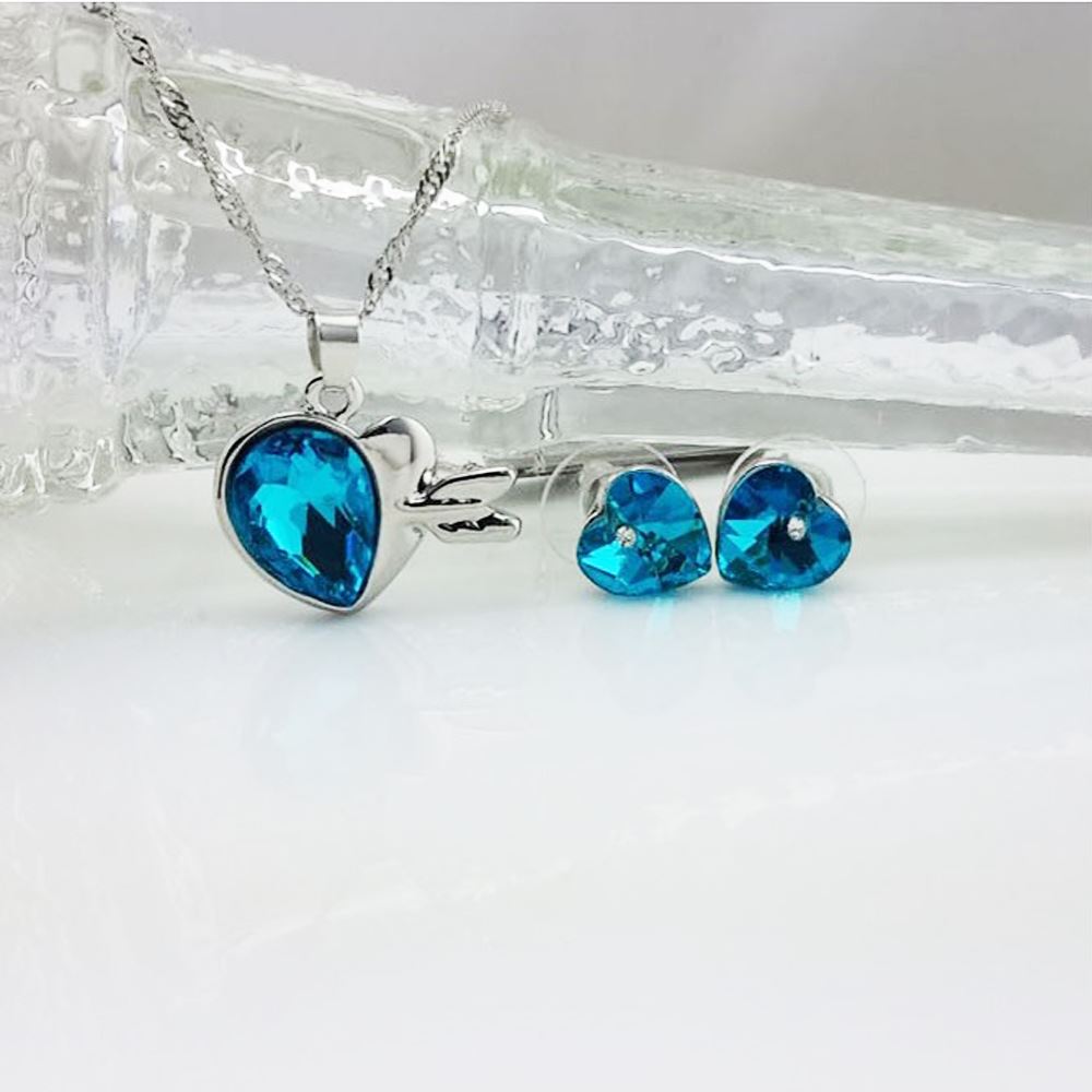 Crystal Love Hearts Silver Elegant Drop Earrings & Necklace Jewellery Set Blue