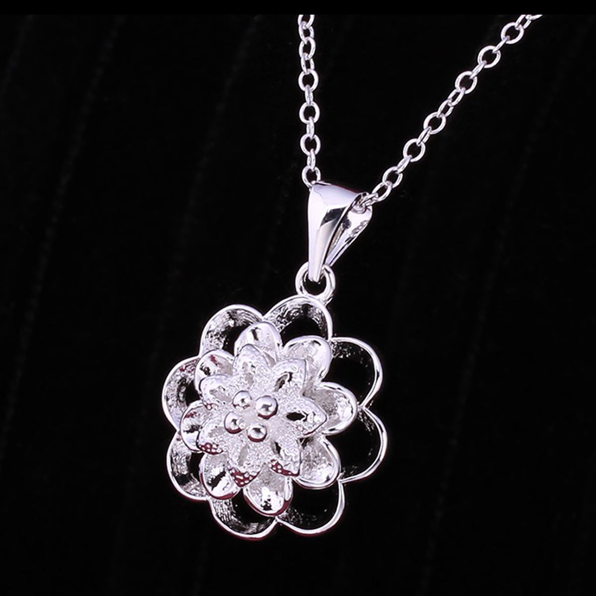 Silver Plated Star Snowflake Pendant Necklace Gift Present For Women Ladies Girls