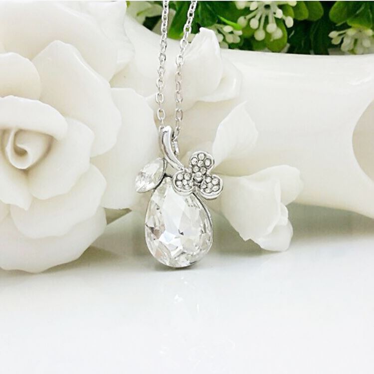 Women's Clear Diamante Crystal Silver Tone Flower Petal Teardrop Pendant Necklace UK