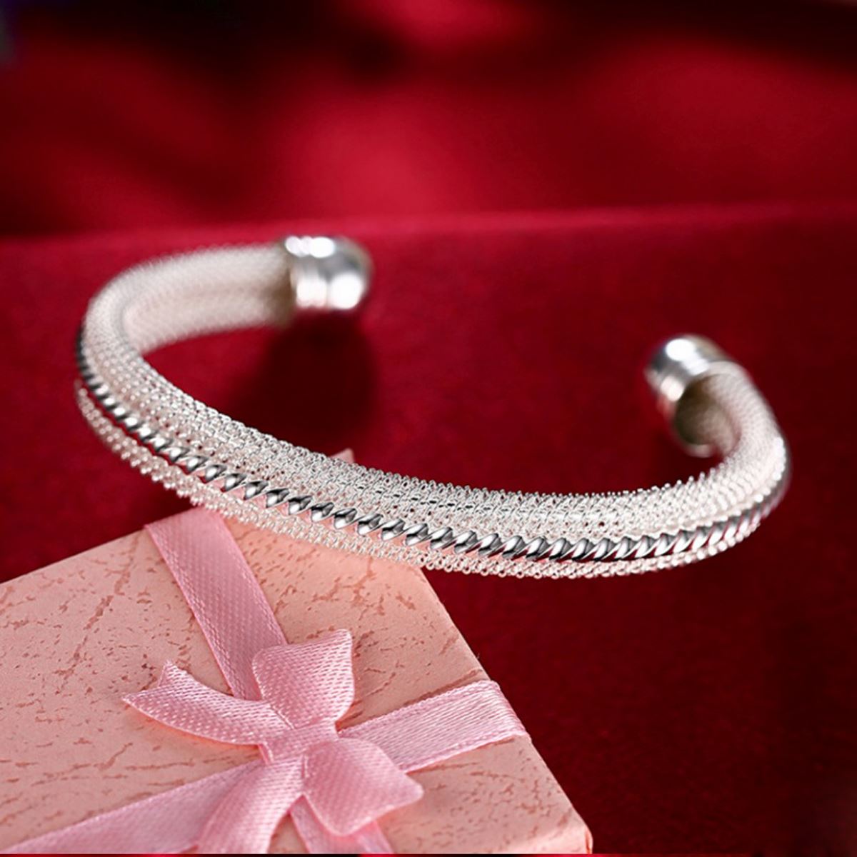 Women's Stunning Silver Plated Bangle Bracelet Intricate Weave Design Polished UK Seller BG1702