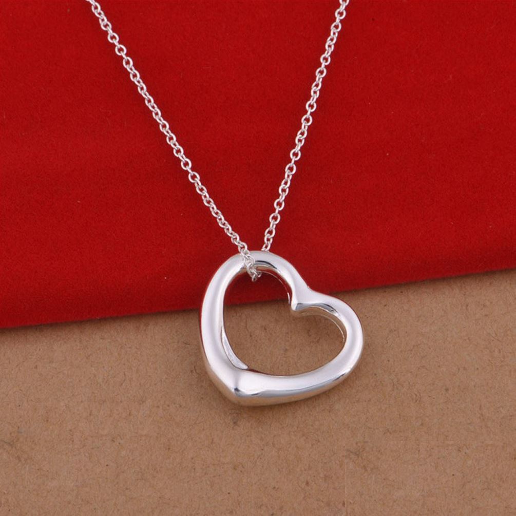 Charles William Women's Ladies Simple Silver Heart Love Pendant Necklace